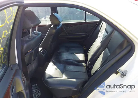 1997 Mercedes-Benz E 320 из США, поврежденный, VIN WDBJF55FXVJ026005